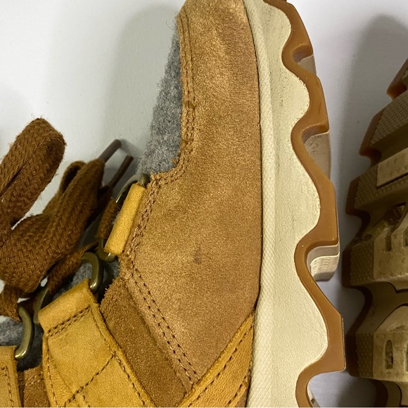 Sorel Kinetic Caribou Boot Womens Tawny suede Waterproof Insulated size 7 camel - Picture 9 of 13